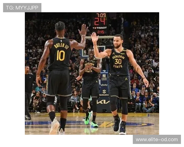 库明加与库里挡拆拉开空间胜过单打