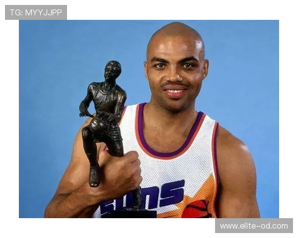 查尔斯·巴克利篮下强攻效率领先，拉开与同时代大内线差距