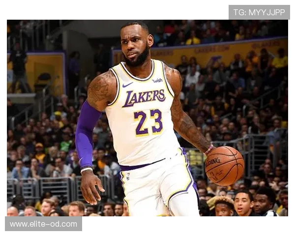 乔丹·普尔利用无球跑动提升三分效率拉开金州攻防差距