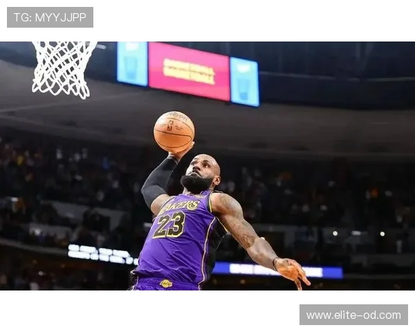 勒布朗挡拆拉开空间提升詹姆斯关键时刻得分效率