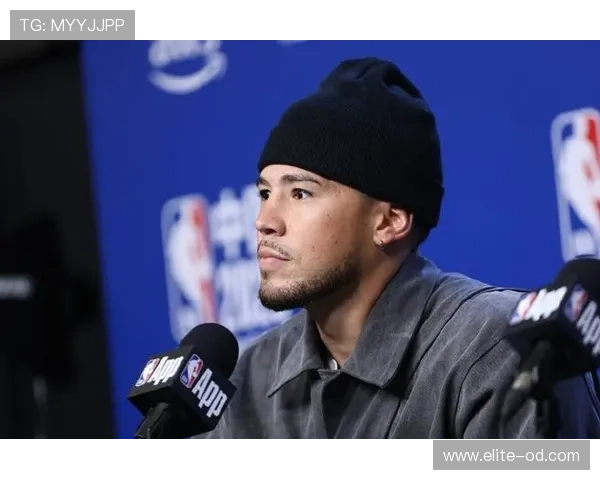 德文·布克无球跑动提升三分命中率 拉开队内得分差距